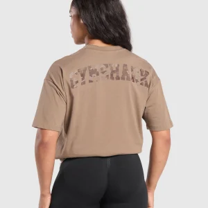 Discount Gymshark Adapt Camo Graphic Oversized Top SoulBrown